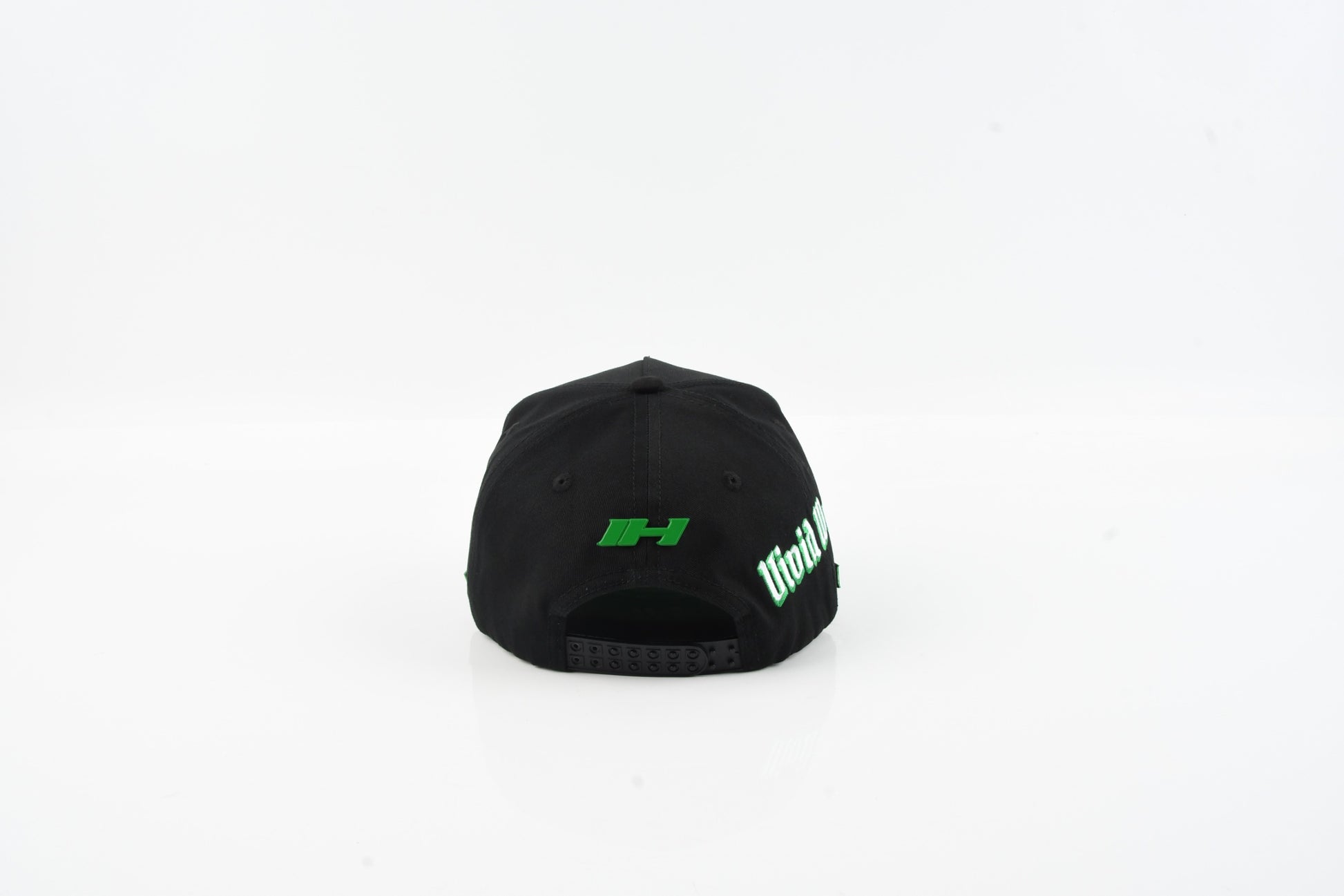 ICONIC HATS - VIVID WORLD