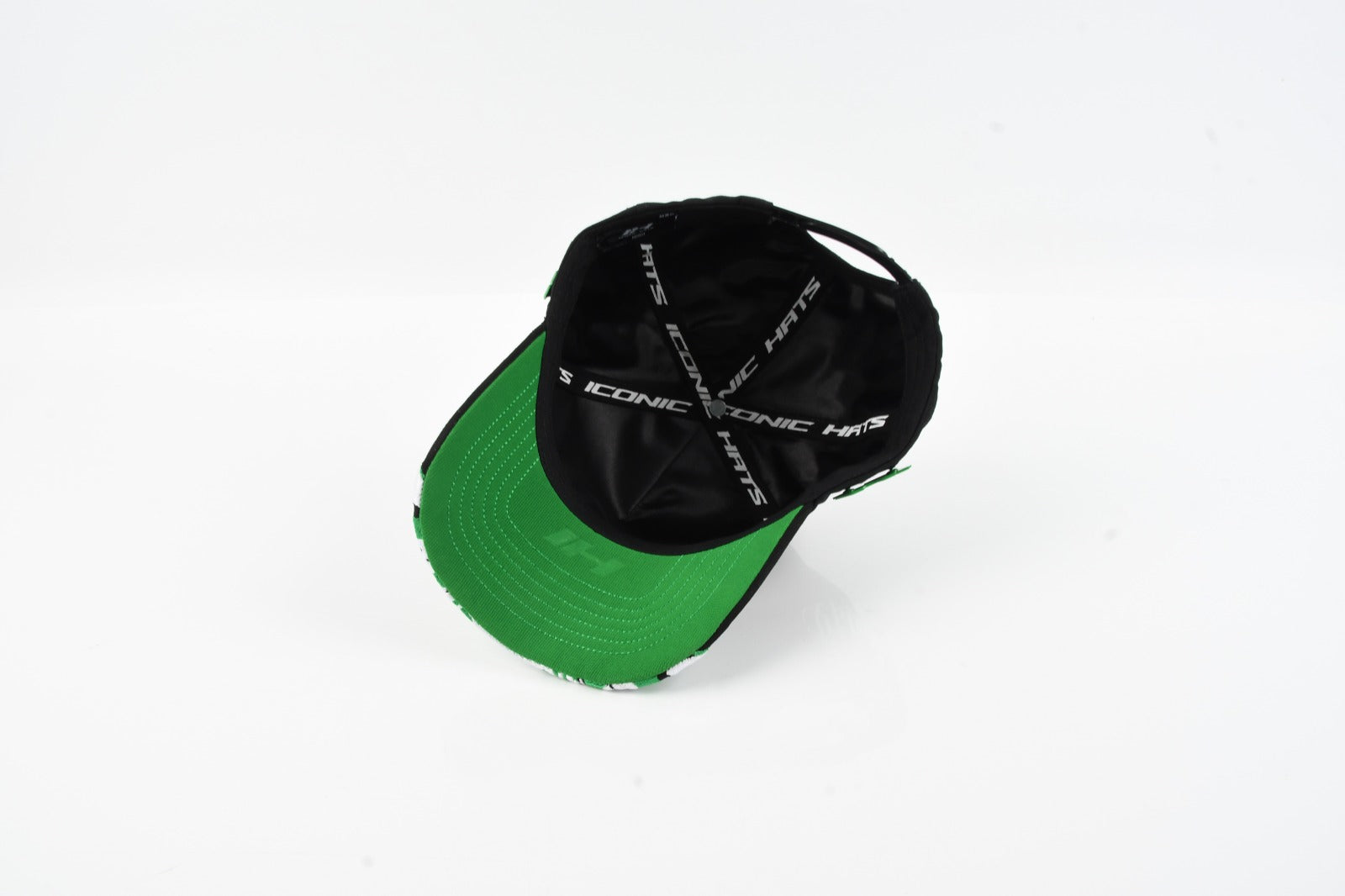 ICONIC HATS - VIVID WORLD